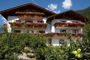 Garni & Residence Sonngart - Forst