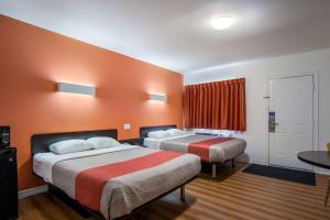 Motel 6-Sudbury, ON