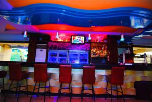 MO2 Westown Hotel - Mandalagan