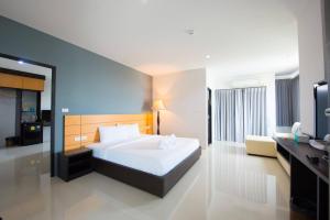 Suratthani Airport Overnight To Koh Samui