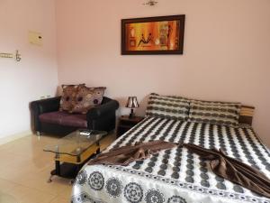 AF-6 Candolim with shared pool