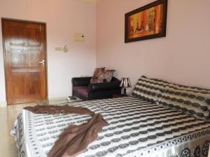 AF-6 Candolim with shared pool