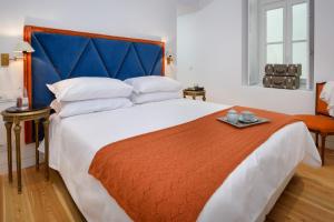 Aurea Once Upon House