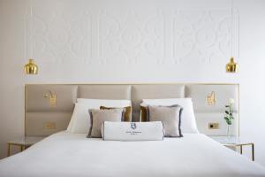 Hotels Hotel Bowmann : Hébergement Haussmann Executive - Vue sur Ville ou Jardin