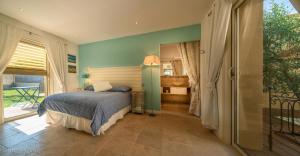 B&B / Chambres d'hotes Les Trois Oliviers : photos des chambres