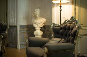 B&B / Chambres d'hotes B&B Maison d'Hotes - Chateau de Jouques : photos des chambres