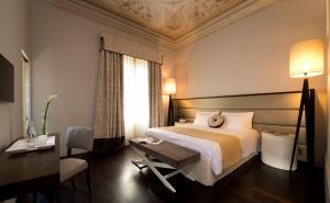 1865 Residenza D'epoca hotel, 
Florence, Italy.
The photo picture quality can be
variable. We apologize if the
quality is of an unacceptable
level.