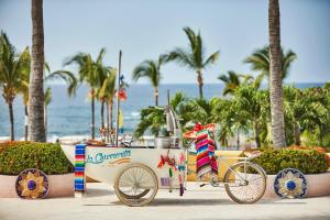 Punta Mita, Bahía de Banderas 
 Nayarit  63734, Mexico.