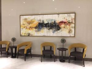 Eighty One Newport Boulevard