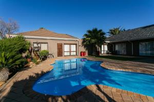 Royl Court Guesthouse