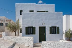 The Olive House Naoussa Paros Greece