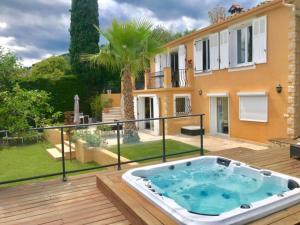 Vikendica Villa Grasse Avec Spa Grasse Francuska
