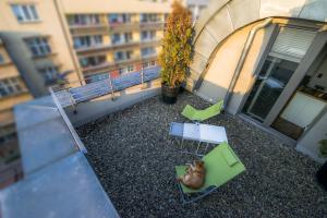 By the Roof Apartments