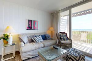 La Playa Condominium 209