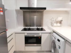 Blue Sky Apartment 5-6pax