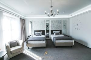 Superior Twin Room room in Bon Hotel