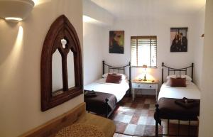 Tanglewood Gatwick Bed & Breakfast