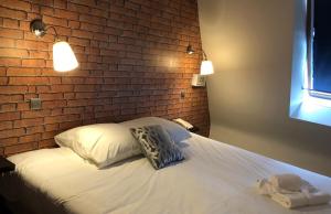 Hotels La Voile Rouge : photos des chambres