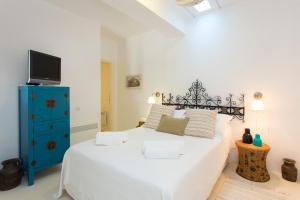 Villa Otzias Cape Kea Greece