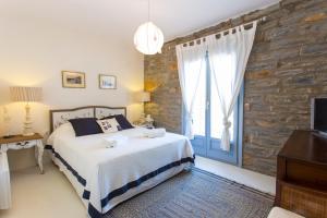 Villa Otzias Cape Kea Greece