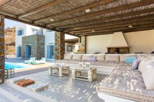 Villa Otzias Cape Kea Greece