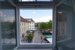 RIVER SIDE CENTRAL MARKET - Eclipse superior apartment 