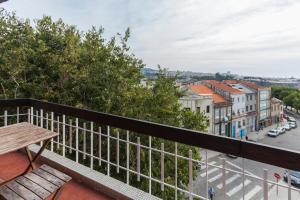 Spacious and Bright City Ap II