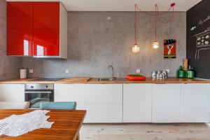 Spacious and Bright City Ap II