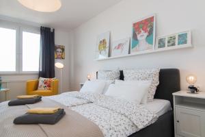 Harbour-Apartment with sea view and parking spot