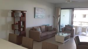 Element Bay Lux Beach Apartment