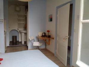 B&B / Chambres d'hotes Chambre Saint-Sauveur : Chambre Double