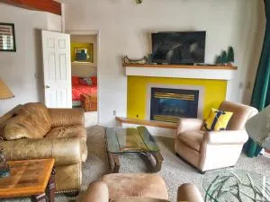 Condo Right On Main Street By Daniel - فريسكو