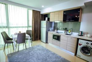 Dusit Grand condo View