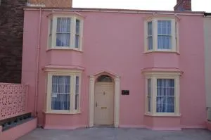 Woodbine Cottage - Tenby