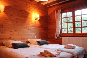 Chalets chalet artheis : photos des chambres