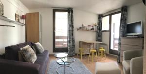 MyHome - Plein Soleil 47 - Studio cabine 4 pax skis aux pieds Val Claret