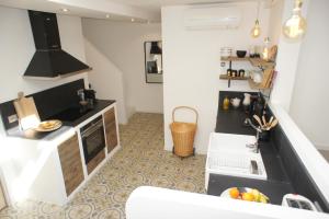 Appartements Ze Perfect Place - Vieux Nice - Exceptionnel Appartement - Calme et Terrasse avec vues : photos des chambres