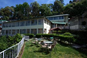 Hotel Padmini NIvas