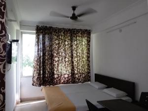 Krishna Hansraj Hotel