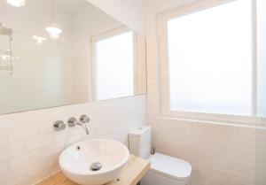 INTIMATE AND ARTISTIC FLAT WIFI PUERTA DEL SOL