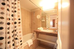 Hotels Domaine Les Mejeonnes : photos des chambres