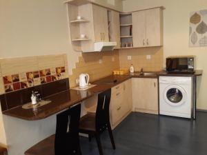 Town Center Studio Apartment