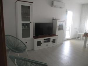 Apartamento recién reformado y climatizado en ubicación inmejorable.