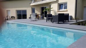 Sejours chez l'habitant Chambre calme avec piscine : photos des chambres