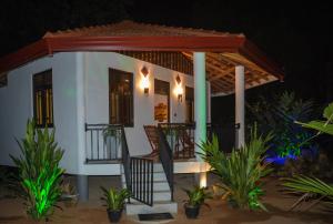 Heaven View Cabanas
