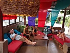 Colombo Beach Hostel - 拉维尼亚山