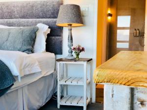 5 Options Guest House