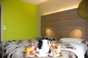 Hotels Servotel Castagniers : photos des chambres