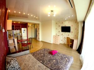 LUX studio river view 24 floor - Kirova 27D