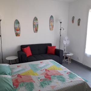 Appartements Bandol nature et loisirs: Parking/ Piscine : photos des chambres